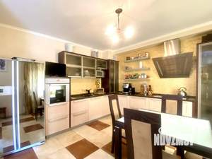 4-к квартира, вторичка, 145м2, 2/7 этаж