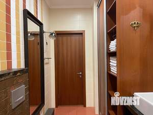 3-к квартира, вторичка, 100м2, 1/8 этаж