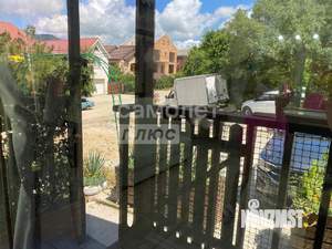 2-к квартира, вторичка, 52м2, 1/4 этаж