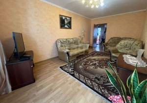 2-к квартира, вторичка, 61м2, 1/3 этаж