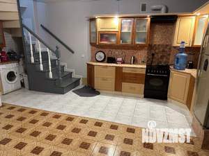 2-к квартира, вторичка, 74м2, 1/10 этаж
