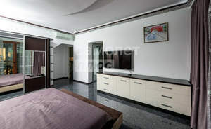 4-к квартира, вторичка, 177м2, 4/5 этаж