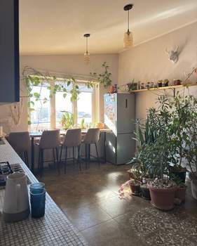 3-к квартира, вторичка, 95м2, 3/3 этаж