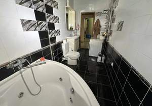 1-к квартира, вторичка, 76м2, 1/5 этаж