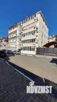 2-к квартира, вторичка, 54м2, 1/5 этаж