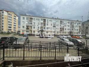 2-к квартира, вторичка, 40м2, 1/4 этаж