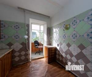 3-к квартира, вторичка, 58м2, 3/5 этаж
