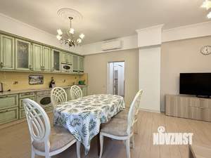2-к квартира, вторичка, 79м2, 1/5 этаж