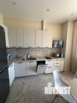 2-к квартира, вторичка, 77м2, 1/6 этаж