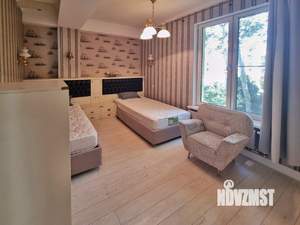 2-к квартира, вторичка, 130м2, 2/6 этаж