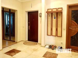4-к квартира, вторичка, 145м2, 2/7 этаж
