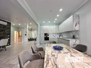 2-к квартира, вторичка, 108м2, 1/5 этаж