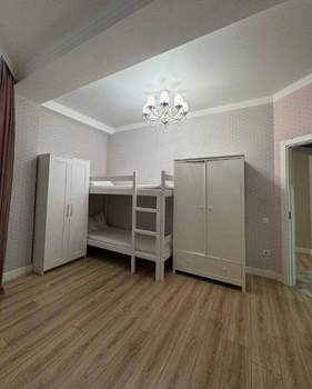 3-к квартира, вторичка, 80м2, 2/8 этаж