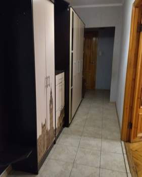 2-к квартира, вторичка, 52м2, 1/9 этаж