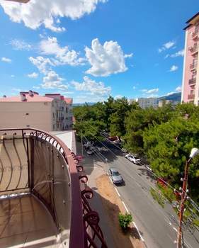 2-к квартира, вторичка, 70м2, 3/6 этаж