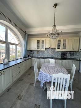 4-к квартира, вторичка, 136м2, 3/3 этаж