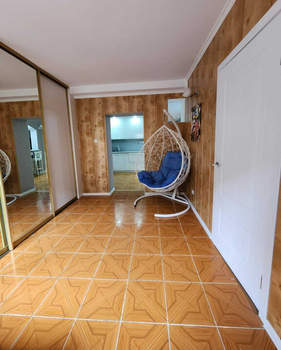 3-к квартира, вторичка, 92м2, 1/4 этаж