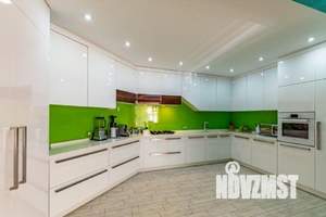 3-к квартира, вторичка, 130м2, 2/9 этаж