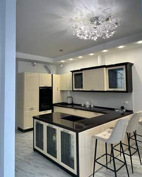3-к квартира, вторичка, 102м2, 6/6 этаж