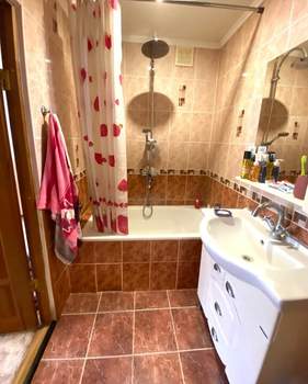 4-к квартира, вторичка, 125м2, 5/5 этаж