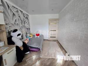 3-к квартира, вторичка, 60м2, 9/9 этаж