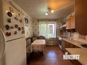3-к квартира, вторичка, 61м2, 1/4 этаж