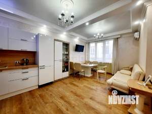 2-к квартира, вторичка, 74м2, 1/6 этаж