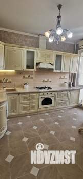 2-к квартира, вторичка, 76м2, 7/8 этаж