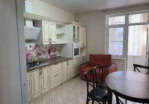 2-к квартира, вторичка, 63м2, 1/7 этаж