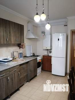 2-к квартира, вторичка, 58м2, 1/6 этаж