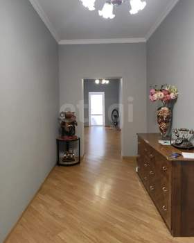 2-к квартира, вторичка, 84м2, 1/2 этаж