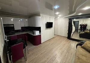 2-к квартира, вторичка, 53м2, 1/3 этаж