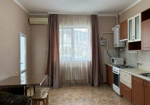 2-к квартира, вторичка, 72м2, 2/4 этаж