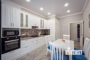 2-к квартира, вторичка, 90м2, 1/6 этаж