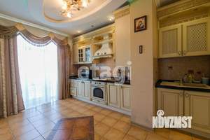 6-к квартира, вторичка, 250м2, 3/4 этаж
