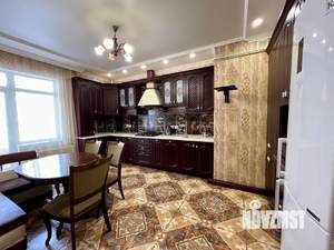 3-к квартира, вторичка, 102м2, 4/8 этаж