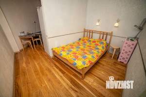 Студия квартира, вторичка, 32м2, 1/5 этаж