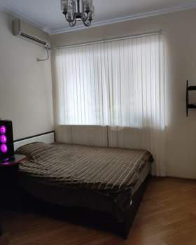 2-к квартира, вторичка, 84м2, 1/2 этаж