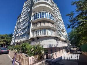 2-к квартира, вторичка, 64м2, 1/17 этаж