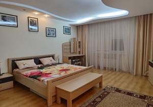 2-к квартира, вторичка, 83м2, 3/5 этаж