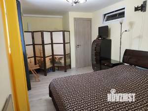 2-к квартира, вторичка, 76м2, 1/4 этаж