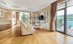 2-к квартира, вторичка, 135м2, 4/12 этаж