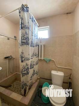 4-к квартира, вторичка, 69м2, 1/1 этаж