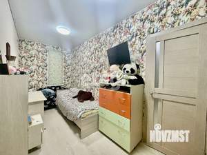 2-к квартира, вторичка, 40м2, 1/4 этаж