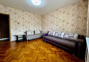 2-к квартира, вторичка, 65м2, 1/10 этаж