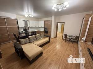 2-к квартира, вторичка, 70м2, 1/4 этаж