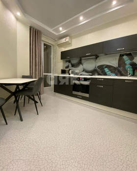 2-к квартира, вторичка, 76м2, 2/8 этаж