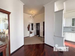 3-к квартира, вторичка, 128м2, 9/15 этаж