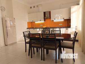 3-к квартира, вторичка, 106м2, 3/6 этаж
