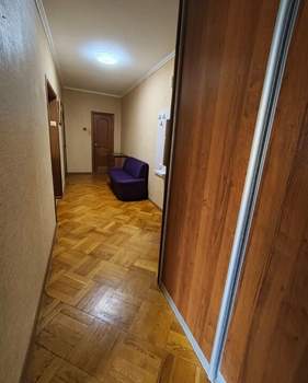 2-к квартира, вторичка, 74м2, 1/9 этаж